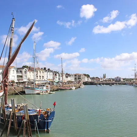 Ma Petite By Interhome Le Clion-sur-Mer